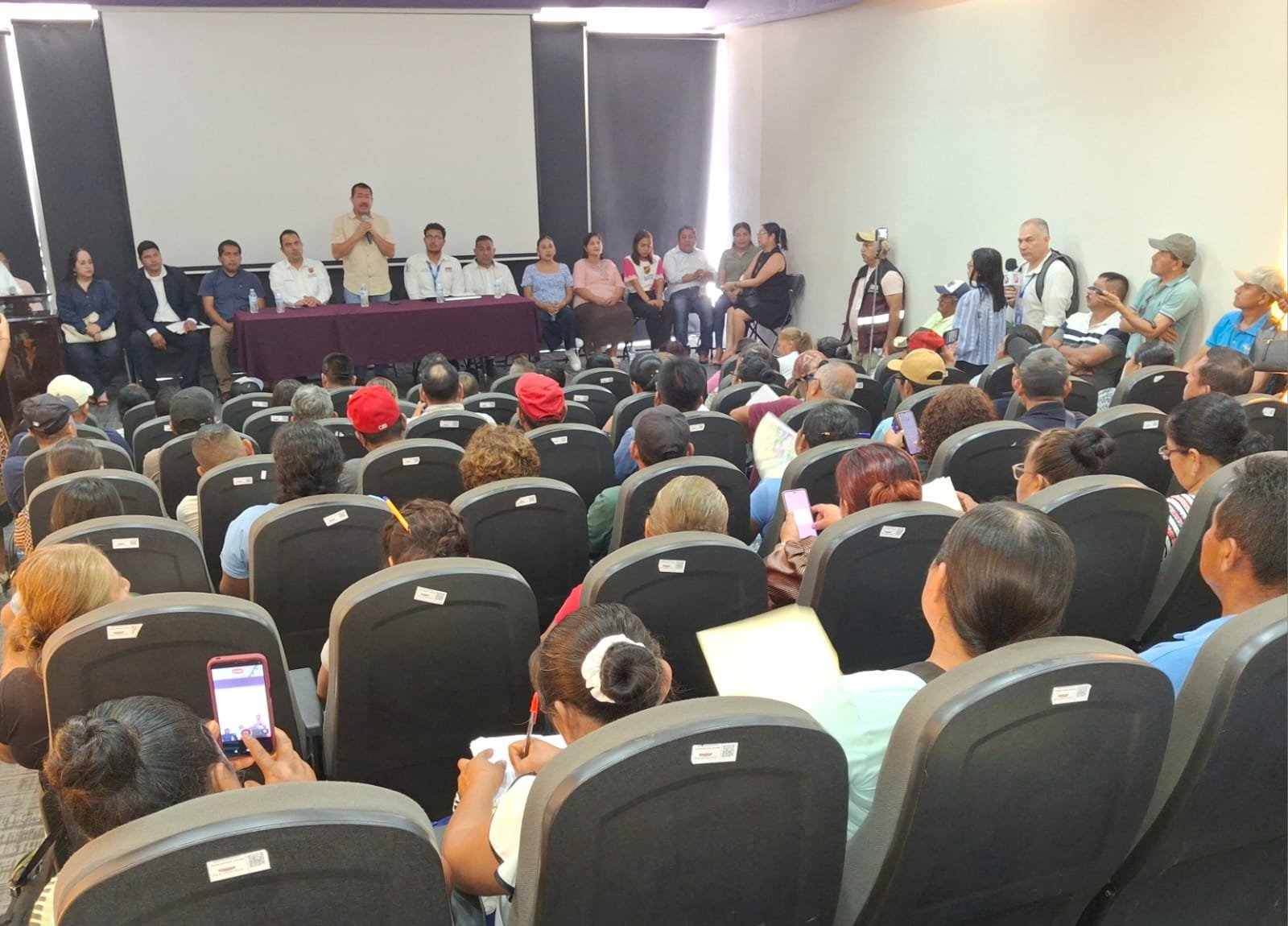 COORDINAN ACCIONES PARA PREVENIR MÁS FALLAS EN EL SERVICIO ELÉCTRICO – Foto 3